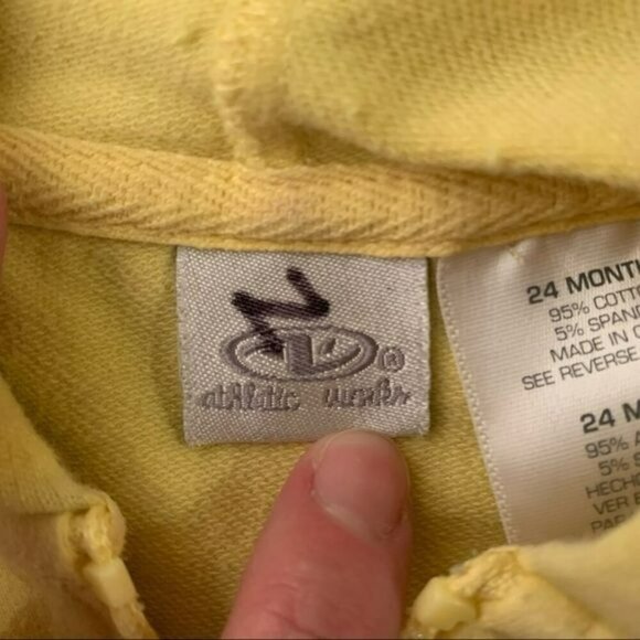 Girls athletic works yellow zip up hoodie with lightening bolts and stars - 24M - Picture 5 of 8
